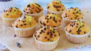 Muffiny s čokoládovými lupínky bez másla